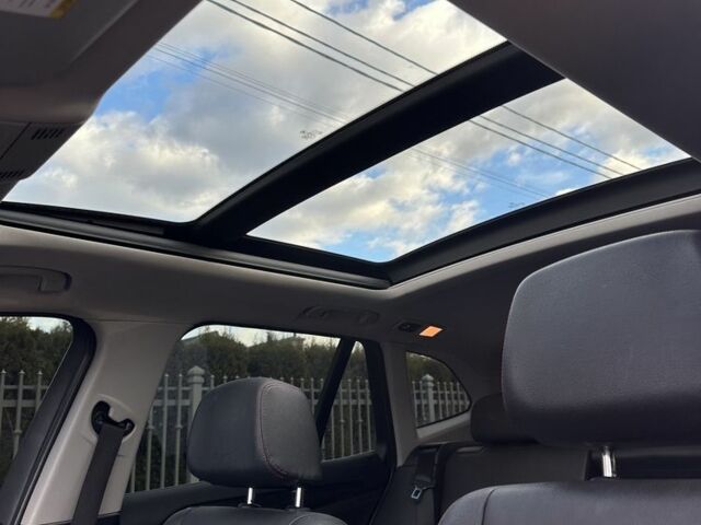 Белый БМВ Х1, объемом двигателя 2 л и пробегом 169 тыс. км за 12300 $, фото 6 на Automoto.ua