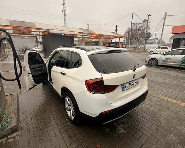 Білий БМВ Х1, об'ємом двигуна 2 л та пробігом 217 тис. км за 13000 $, фото 18 на Automoto.ua