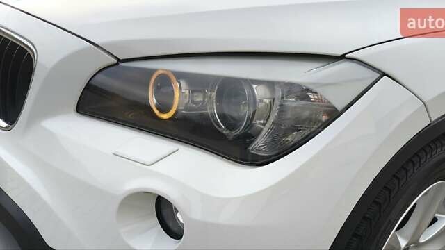 Белый БМВ Х1, объемом двигателя 2 л и пробегом 152 тыс. км за 12900 $, фото 15 на Automoto.ua