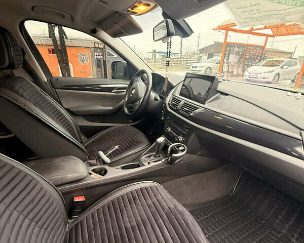 Білий БМВ Х1, об'ємом двигуна 2 л та пробігом 217 тис. км за 13000 $, фото 8 на Automoto.ua