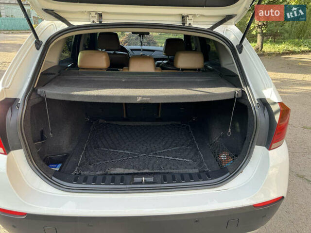 Білий БМВ Х1, об'ємом двигуна 2 л та пробігом 349 тис. км за 12500 $, фото 5 на Automoto.ua