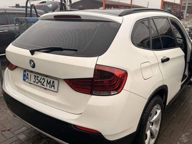 Білий БМВ Х1, об'ємом двигуна 2 л та пробігом 217 тис. км за 13000 $, фото 4 на Automoto.ua