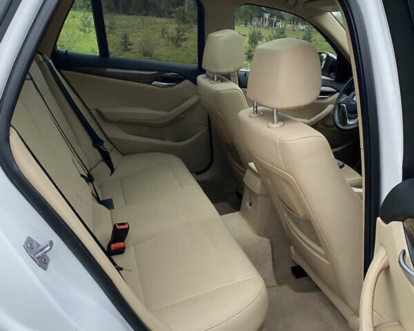 Белый БМВ Х1, объемом двигателя 2 л и пробегом 179 тыс. км за 10999 $, фото 15 на Automoto.ua