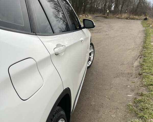 Белый БМВ Х1, объемом двигателя 2 л и пробегом 205 тыс. км за 12999 $, фото 13 на Automoto.ua