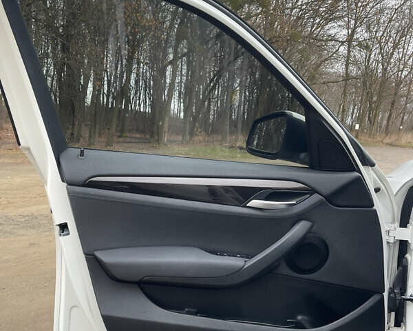 Белый БМВ Х1, объемом двигателя 2 л и пробегом 205 тыс. км за 12999 $, фото 37 на Automoto.ua