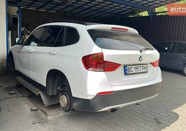 Белый БМВ Х1, объемом двигателя 2 л и пробегом 134 тыс. км за 10900 $, фото 4 на Automoto.ua