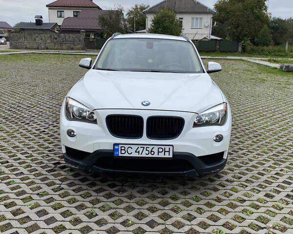 Белый БМВ Х1, объемом двигателя 2 л и пробегом 179 тыс. км за 10999 $, фото 3 на Automoto.ua