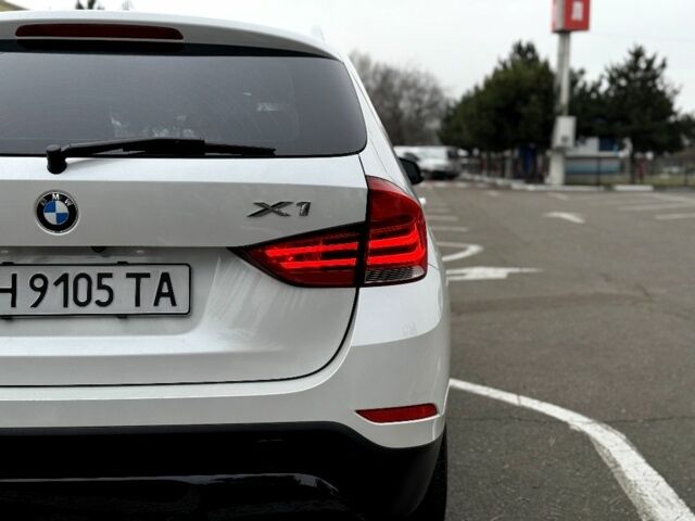 Білий БМВ Х1, об'ємом двигуна 2 л та пробігом 240 тис. км за 11200 $, фото 10 на Automoto.ua