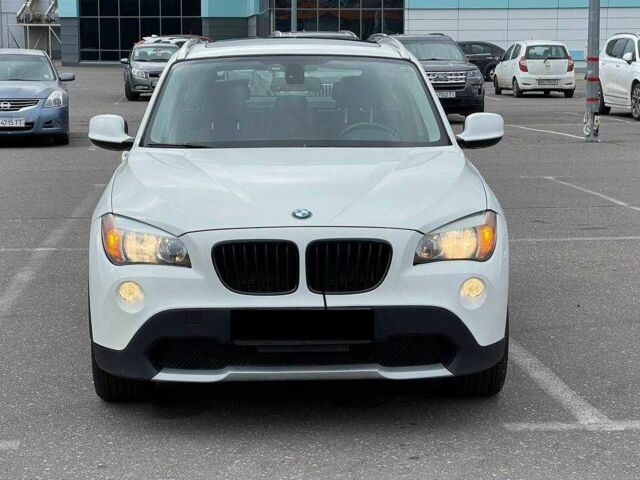 Білий БМВ Х1, об'ємом двигуна 2 л та пробігом 104 тис. км за 10500 $, фото 1 на Automoto.ua