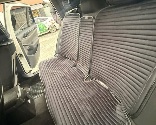 Білий БМВ Х1, об'ємом двигуна 2 л та пробігом 217 тис. км за 13000 $, фото 15 на Automoto.ua