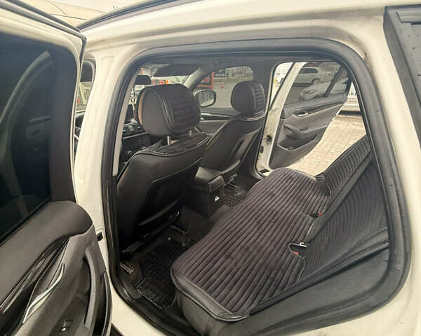 Білий БМВ Х1, об'ємом двигуна 2 л та пробігом 217 тис. км за 13000 $, фото 10 на Automoto.ua
