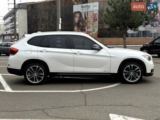 Білий БМВ Х1, об'ємом двигуна 2 л та пробігом 240 тис. км за 11200 $, фото 3 на Automoto.ua