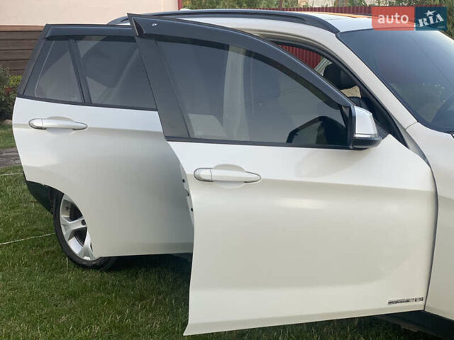 Белый БМВ Х1, объемом двигателя 2 л и пробегом 186 тыс. км за 11500 $, фото 5 на Automoto.ua