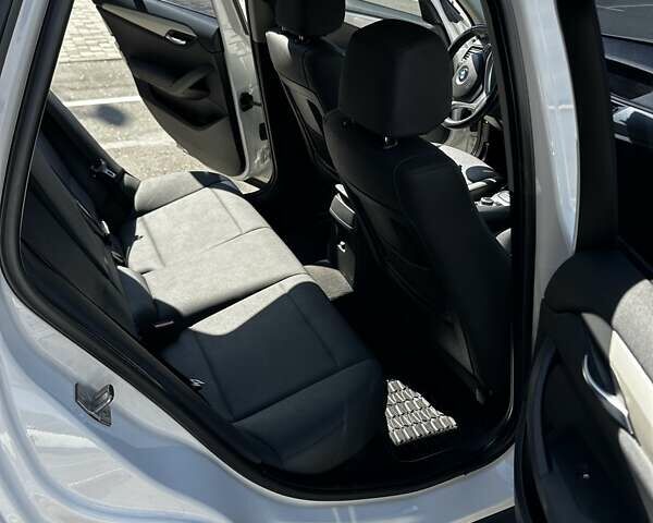 Белый БМВ Х1, объемом двигателя 2 л и пробегом 165 тыс. км за 10800 $, фото 9 на Automoto.ua