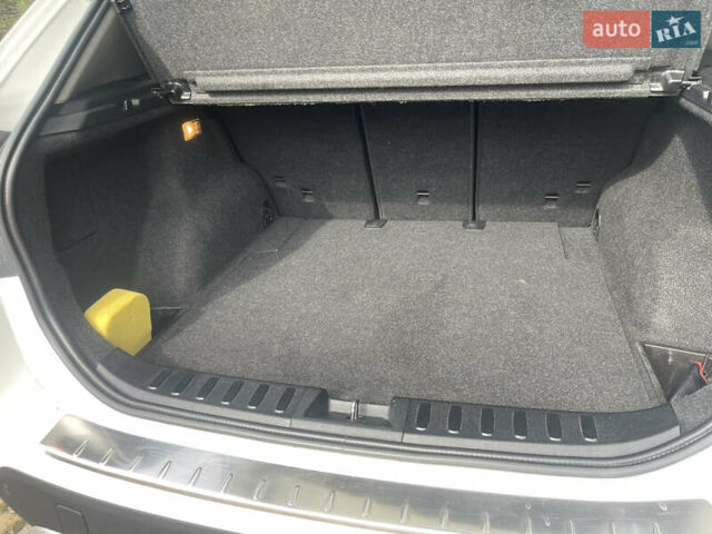 Белый БМВ Х1, объемом двигателя 2 л и пробегом 251 тыс. км за 11800 $, фото 19 на Automoto.ua