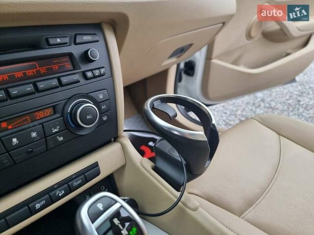 Белый БМВ Х1, объемом двигателя 2 л и пробегом 150 тыс. км за 12300 $, фото 61 на Automoto.ua