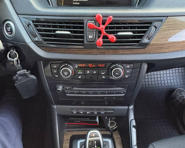 Белый БМВ Х1, объемом двигателя 2 л и пробегом 89 тыс. км за 16200 $, фото 18 на Automoto.ua