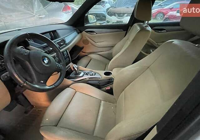 Белый БМВ Х1, объемом двигателя 2 л и пробегом 105 тыс. км за 7350 $, фото 6 на Automoto.ua