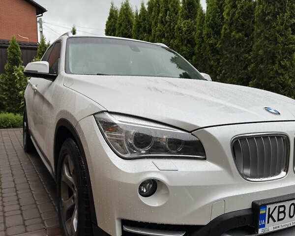 Білий БМВ Х1, об'ємом двигуна 2 л та пробігом 235 тис. км за 15100 $, фото 6 на Automoto.ua