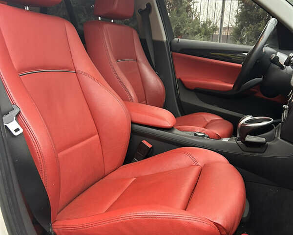 Белый БМВ Х1, объемом двигателя 2 л и пробегом 205 тыс. км за 13500 $, фото 20 на Automoto.ua