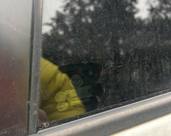 Белый БМВ Х1, объемом двигателя 2 л и пробегом 205 тыс. км за 13500 $, фото 12 на Automoto.ua