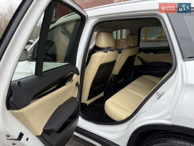 Білий БМВ Х1, об'ємом двигуна 2 л та пробігом 113 тис. км за 13990 $, фото 23 на Automoto.ua