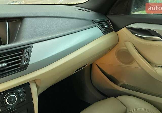 Белый БМВ Х1, объемом двигателя 2 л и пробегом 105 тыс. км за 7350 $, фото 13 на Automoto.ua