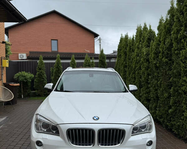 Білий БМВ Х1, об'ємом двигуна 2 л та пробігом 235 тис. км за 15100 $, фото 2 на Automoto.ua