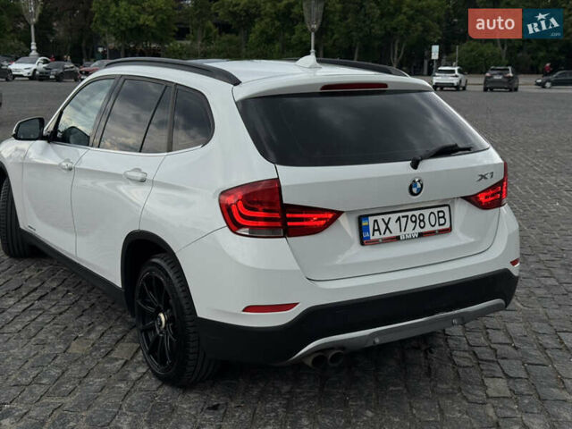Білий БМВ Х1, об'ємом двигуна 2 л та пробігом 159 тис. км за 12300 $, фото 10 на Automoto.ua