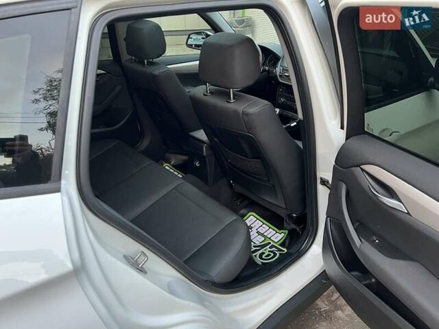 Белый БМВ Х1, объемом двигателя 2 л и пробегом 149 тыс. км за 11800 $, фото 19 на Automoto.ua