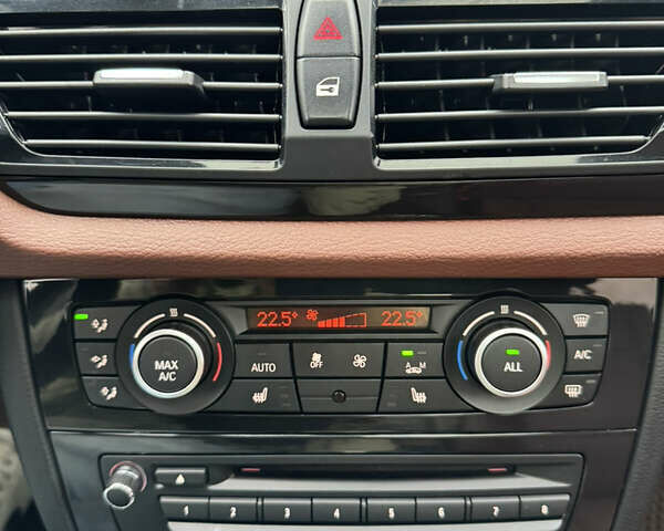 Білий БМВ Х1, об'ємом двигуна 2 л та пробігом 235 тис. км за 15100 $, фото 31 на Automoto.ua