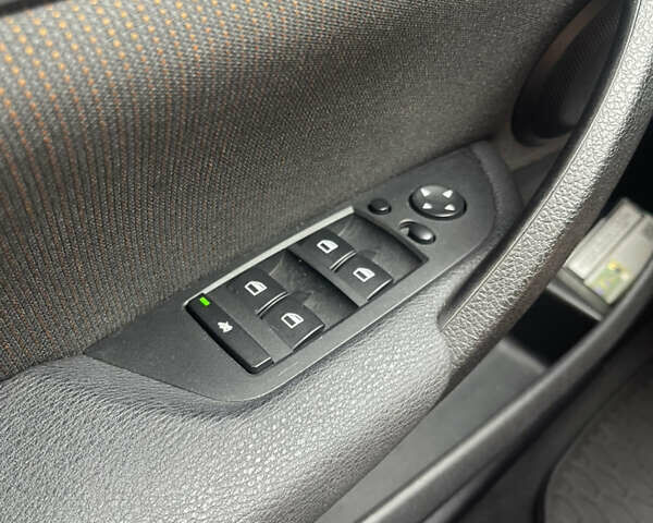 Белый БМВ Х1, объемом двигателя 2 л и пробегом 251 тыс. км за 11800 $, фото 34 на Automoto.ua