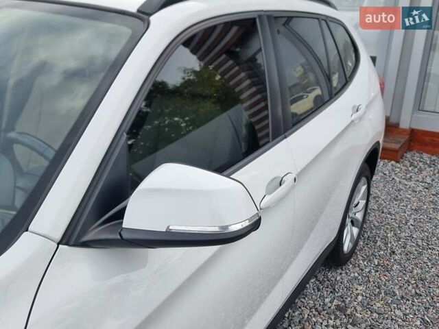Белый БМВ Х1, объемом двигателя 2 л и пробегом 150 тыс. км за 12300 $, фото 12 на Automoto.ua