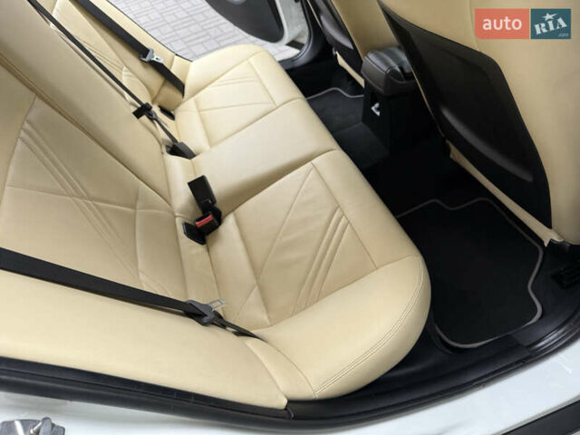 Білий БМВ Х1, об'ємом двигуна 2 л та пробігом 113 тис. км за 13990 $, фото 25 на Automoto.ua