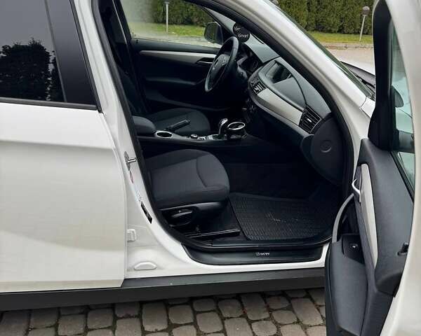 Белый БМВ Х1, объемом двигателя 2 л и пробегом 220 тыс. км за 13000 $, фото 11 на Automoto.ua