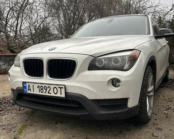 Белый БМВ Х1, объемом двигателя 2 л и пробегом 205 тыс. км за 13500 $, фото 1 на Automoto.ua