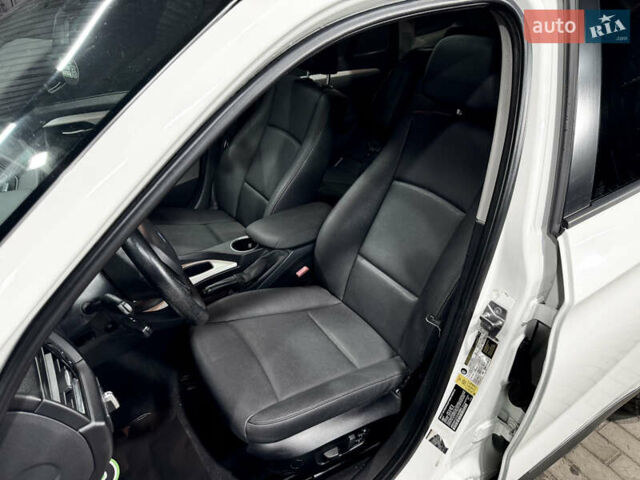 Белый БМВ Х1, объемом двигателя 2 л и пробегом 149 тыс. км за 11300 $, фото 30 на Automoto.ua