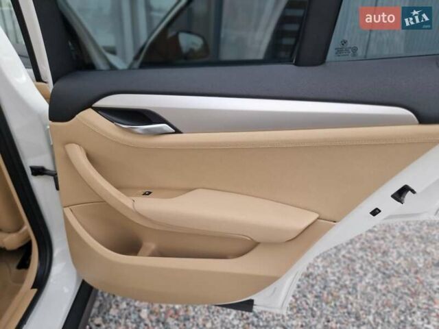 Белый БМВ Х1, объемом двигателя 2 л и пробегом 150 тыс. км за 12300 $, фото 71 на Automoto.ua