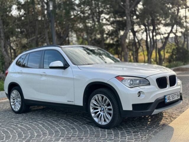 Білий БМВ Х1, об'ємом двигуна 2 л та пробігом 228 тис. км за 11700 $, фото 2 на Automoto.ua