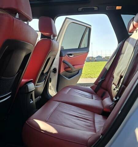 Белый БМВ Х1, объемом двигателя 2 л и пробегом 94 тыс. км за 13500 $, фото 28 на Automoto.ua