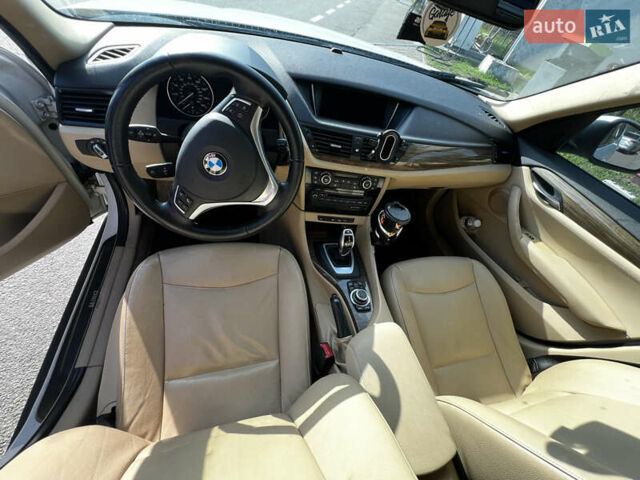 Білий БМВ Х1, об'ємом двигуна 2 л та пробігом 203 тис. км за 13100 $, фото 7 на Automoto.ua
