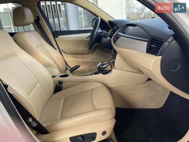 Белый БМВ Х1, объемом двигателя 2 л и пробегом 117 тыс. км за 13500 $, фото 26 на Automoto.ua