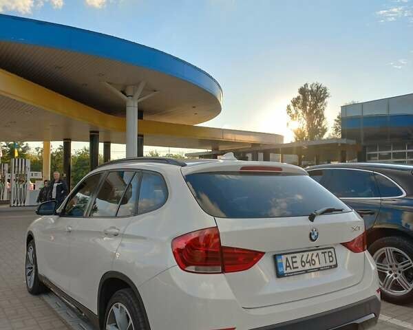 Білий БМВ Х1, об'ємом двигуна 2 л та пробігом 152 тис. км за 15500 $, фото 15 на Automoto.ua