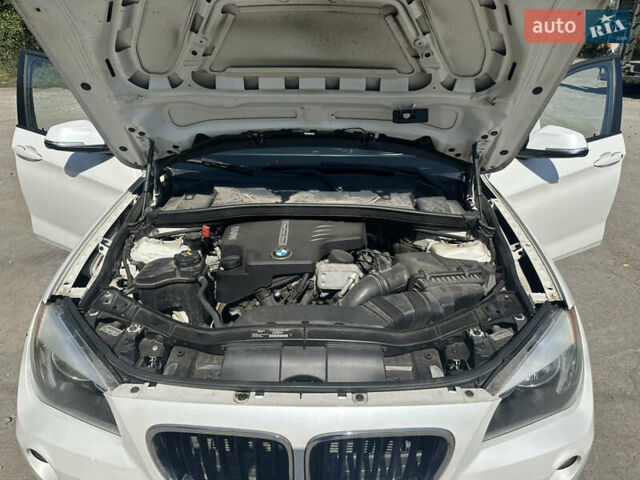 Білий БМВ Х1, об'ємом двигуна 2 л та пробігом 274 тис. км за 12500 $, фото 21 на Automoto.ua