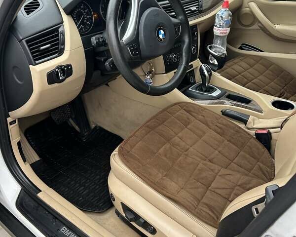 Белый БМВ Х1, объемом двигателя 2 л и пробегом 148 тыс. км за 13500 $, фото 7 на Automoto.ua