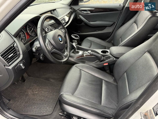 Белый БМВ Х1, объемом двигателя 2 л и пробегом 246 тыс. км за 12000 $, фото 16 на Automoto.ua