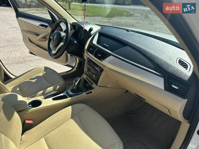 Білий БМВ Х1, об'ємом двигуна 2 л та пробігом 274 тис. км за 12500 $, фото 20 на Automoto.ua