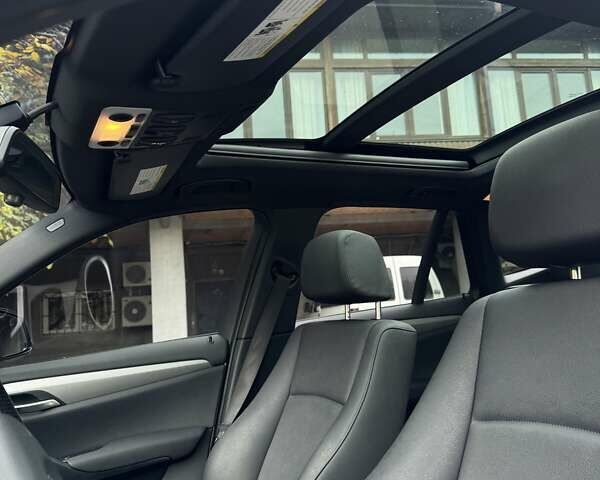 БМВ Х1 2014 в Днепре (Днепропетровске) на Automoto.ua Белый БМВ Х1, объемом двигателя 2 л и пробегом 131 тыс. км за 12500 $, фото 8 на Automoto.ua