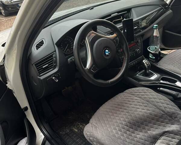 Белый БМВ Х1, объемом двигателя 2 л и пробегом 98 тыс. км за 16999 $, фото 4 на Automoto.ua