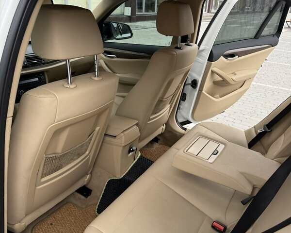Белый БМВ Х1, объемом двигателя 2 л и пробегом 140 тыс. км за 11900 $, фото 19 на Automoto.ua